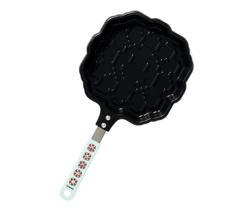 Product Spotlight: Takashi Murakami Pixel Flower Pancake Pan